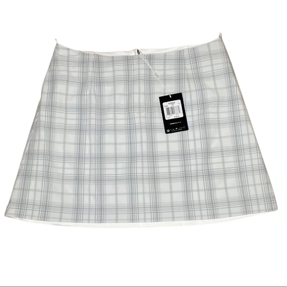 NWT WOMENS NIKE REVERSIBLE SKIRT - Picture 1 of 3